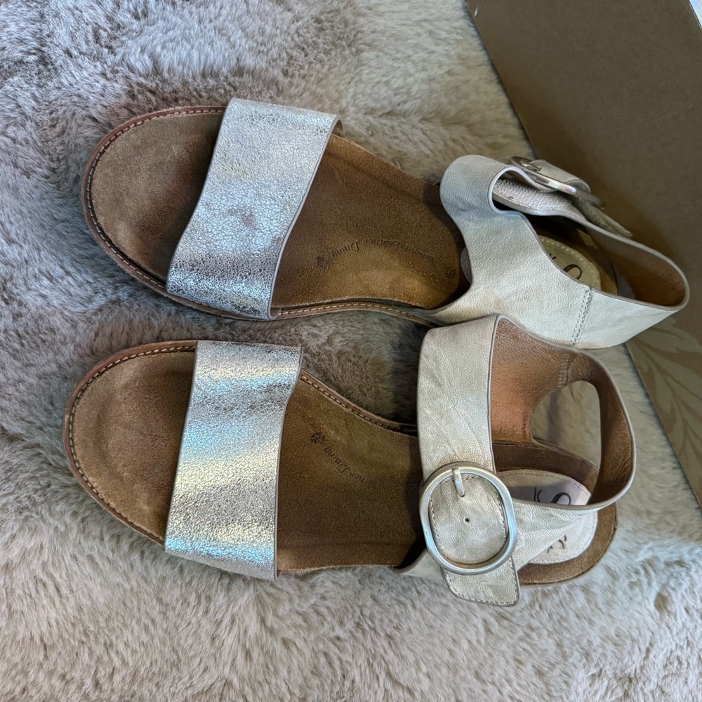 SOFFT Sandals